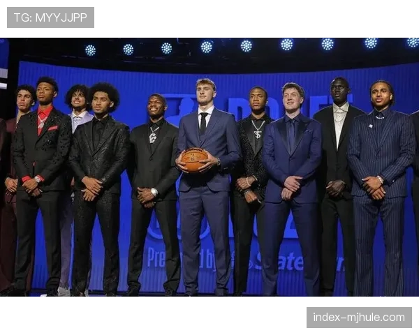 独行侠新秀弗拉格27分扛起进攻 伤病潮下年轻球员获成长机会