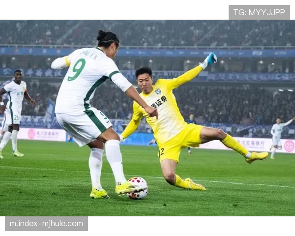 武汉三镇外援三叉戟卡迪斯绍尔贝维斯各入一球 主场四球大胜止住颓势 武汉三镇外援三叉戟卡迪斯绍尔贝维斯各入一球 主场四球大胜止住颓势